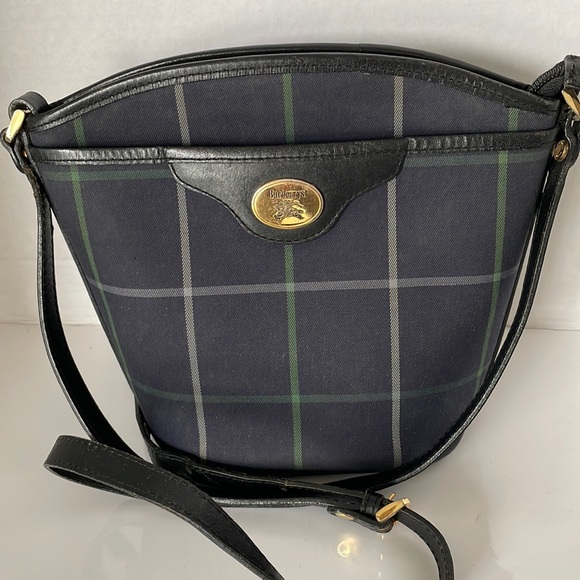 Authentic Burberry Check Crossbody/Shoulder Bag. - Picture 1 of 17
